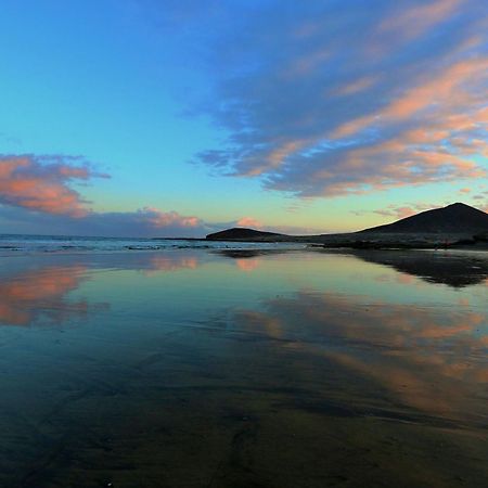 El Medano, Nice Apartment Near The Beach. ภายนอก รูปภาพ